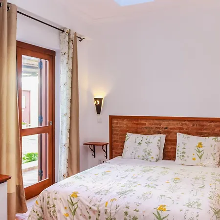 Casa Da Tita Guest House Salir Exterior photo
